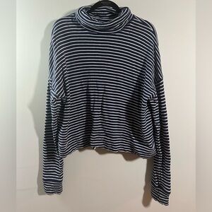 Vineyard Vines Navy and White Striped Sweater